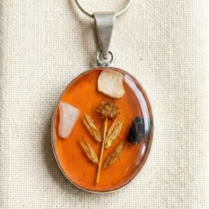 Vintage Mexico Sterling Silver Orange Resin Dried Flower Pendant Necklace